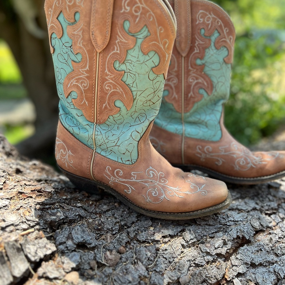 Women's Western Cowboy Boots - Tan and Blue
